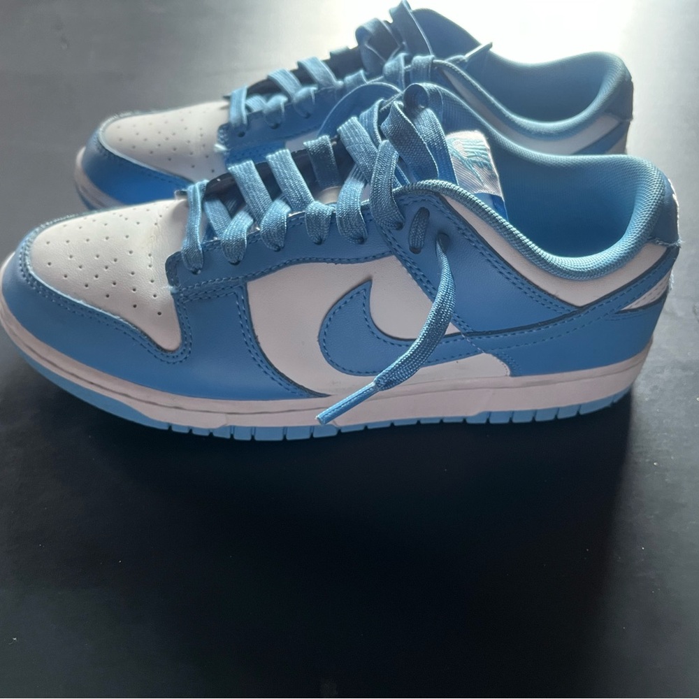 Nike Dunk Low “University Blue” (UNC) – Used
Size 6.5
